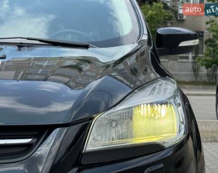 Черный Форд Куга, объемом двигателя 2 л и пробегом 101 тыс. км за 15500 $, фото 6 на Automoto.ua