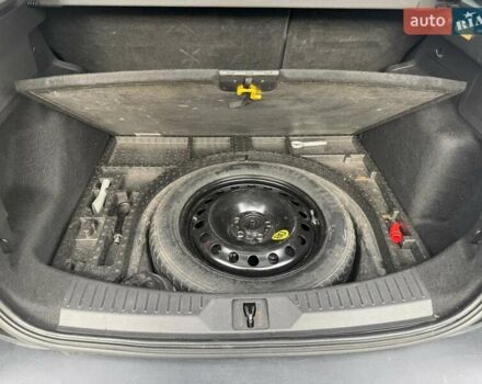 Черный Форд Куга, объемом двигателя 2 л и пробегом 221 тыс. км за 9999 $, фото 8 на Automoto.ua