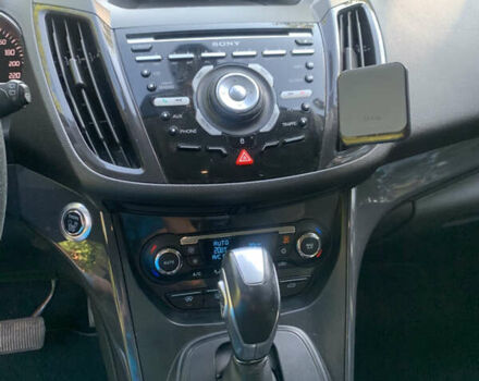 Черный Форд Куга, объемом двигателя 2 л и пробегом 156 тыс. км за 16500 $, фото 7 на Automoto.ua