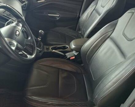 Черный Форд Куга, объемом двигателя 2 л и пробегом 261 тыс. км за 14450 $, фото 6 на Automoto.ua