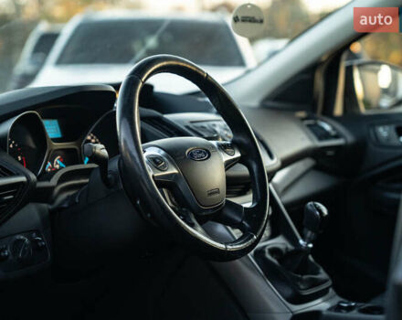 Черный Форд Куга, объемом двигателя 2 л и пробегом 229 тыс. км за 12800 $, фото 16 на Automoto.ua