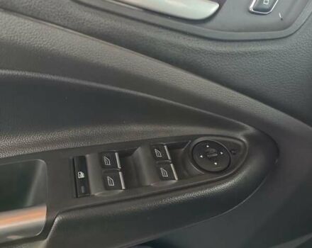 Черный Форд Куга, объемом двигателя 2 л и пробегом 261 тыс. км за 14450 $, фото 11 на Automoto.ua