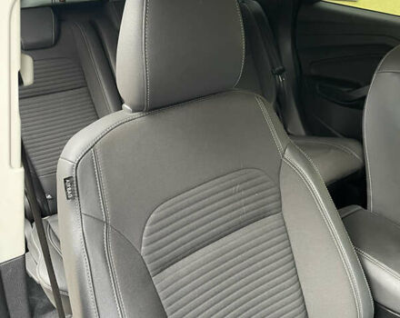 Черный Форд Куга, объемом двигателя 1.5 л и пробегом 78 тыс. км за 15300 $, фото 5 на Automoto.ua