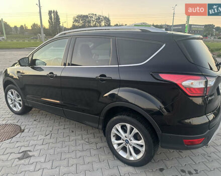 Черный Форд Куга, объемом двигателя 1.5 л и пробегом 78 тыс. км за 15300 $, фото 1 на Automoto.ua