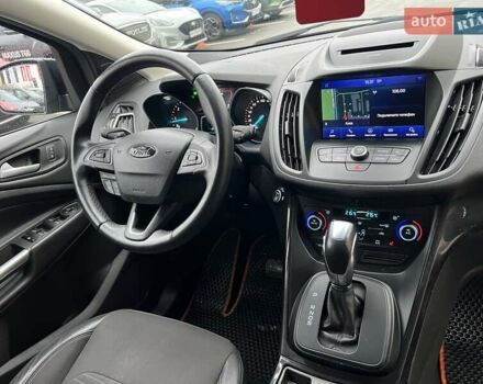 Черный Форд Куга, объемом двигателя 1.5 л и пробегом 92 тыс. км за 17298 $, фото 21 на Automoto.ua