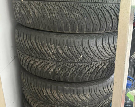 Чорний Форд Куга, об'ємом двигуна 2 л та пробігом 168 тис. км за 18900 $, фото 2 на Automoto.ua