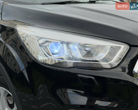 Чорний Форд Куга, об'ємом двигуна 1.5 л та пробігом 188 тис. км за 16500 $, фото 11 на Automoto.ua