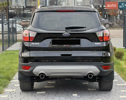 Чорний Форд Куга, об'ємом двигуна 1.5 л та пробігом 188 тис. км за 16500 $, фото 18 на Automoto.ua