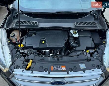 Черный Форд Куга, объемом двигателя 2 л и пробегом 222 тыс. км за 17200 $, фото 37 на Automoto.ua