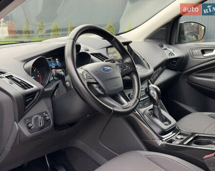 Черный Форд Куга, объемом двигателя 1.5 л и пробегом 187 тыс. км за 16500 $, фото 28 на Automoto.ua