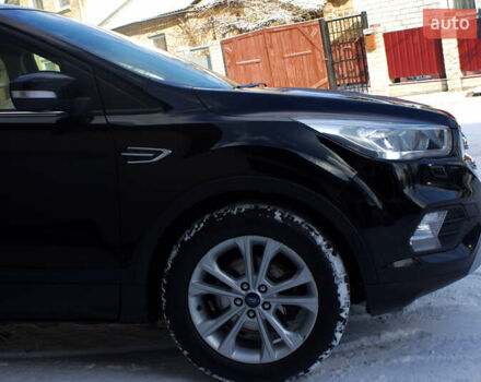 Черный Форд Куга, объемом двигателя 1.5 л и пробегом 129 тыс. км за 20000 $, фото 6 на Automoto.ua