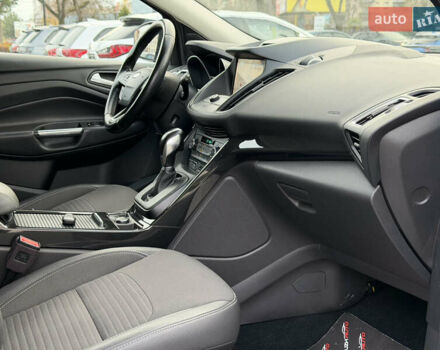 Чорний Форд Куга, об'ємом двигуна 1.5 л та пробігом 188 тис. км за 16500 $, фото 53 на Automoto.ua