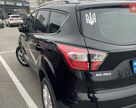 Черный Форд Куга, объемом двигателя 2 л и пробегом 153 тыс. км за 18900 $, фото 11 на Automoto.ua