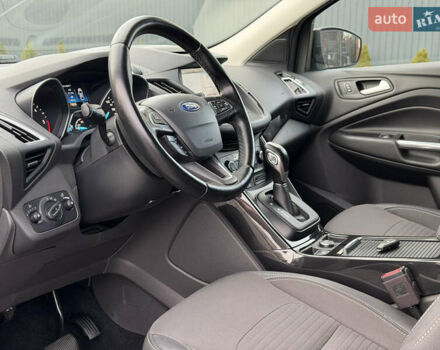 Чорний Форд Куга, об'ємом двигуна 1.5 л та пробігом 188 тис. км за 16500 $, фото 28 на Automoto.ua