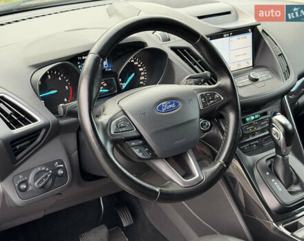 Чорний Форд Куга, об'ємом двигуна 1.5 л та пробігом 188 тис. км за 16500 $, фото 34 на Automoto.ua