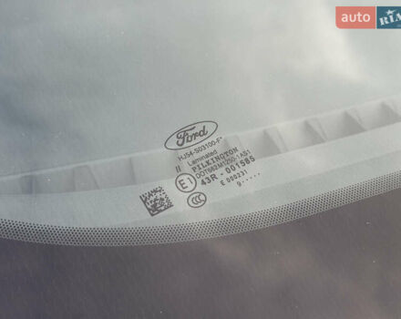 Чорний Форд Куга, об'ємом двигуна 1.5 л та пробігом 188 тис. км за 16500 $, фото 10 на Automoto.ua