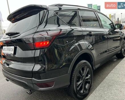 Черный Форд Куга, объемом двигателя 1.5 л и пробегом 92 тыс. км за 17298 $, фото 6 на Automoto.ua