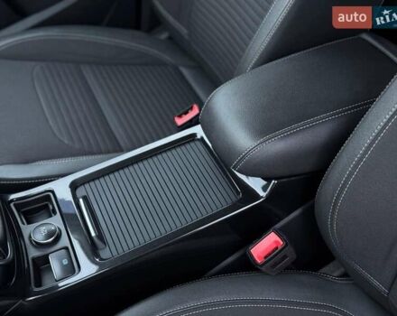Черный Форд Куга, объемом двигателя 2 л и пробегом 222 тыс. км за 17200 $, фото 22 на Automoto.ua