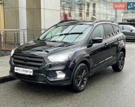 Черный Форд Куга, объемом двигателя 1.5 л и пробегом 92 тыс. км за 17298 $, фото 2 на Automoto.ua