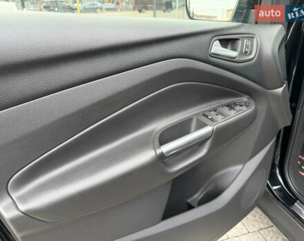 Чорний Форд Куга, об'ємом двигуна 1.5 л та пробігом 188 тис. км за 16500 $, фото 27 на Automoto.ua