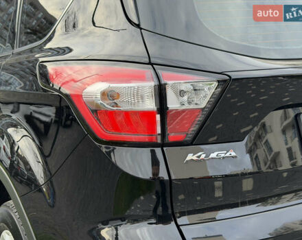 Чорний Форд Куга, об'ємом двигуна 1.5 л та пробігом 188 тис. км за 16500 $, фото 21 на Automoto.ua