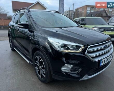 Черный Форд Куга, объемом двигателя 2 л и пробегом 222 тыс. км за 17200 $, фото 6 на Automoto.ua