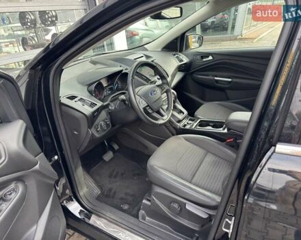 Черный Форд Куга, объемом двигателя 2 л и пробегом 48 тыс. км за 21999 $, фото 6 на Automoto.ua