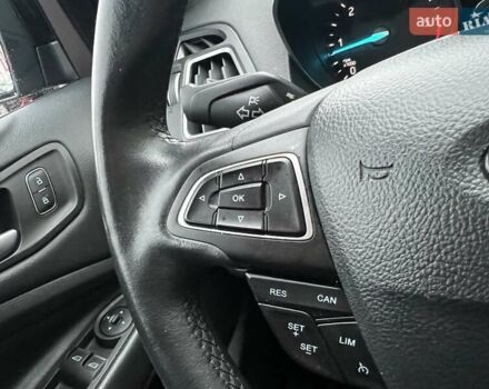 Черный Форд Куга, объемом двигателя 1.5 л и пробегом 92 тыс. км за 17298 $, фото 25 на Automoto.ua