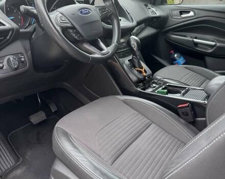 Чорний Форд Куга, об'ємом двигуна 2 л та пробігом 68 тис. км за 22800 $, фото 4 на Automoto.ua