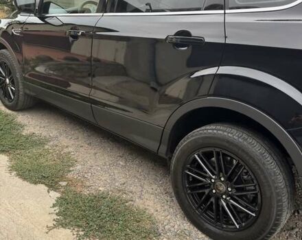 Чорний Форд Куга, об'ємом двигуна 2 л та пробігом 68 тис. км за 22800 $, фото 2 на Automoto.ua