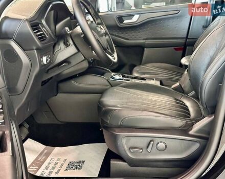 Черный Форд Куга, объемом двигателя 2.49 л и пробегом 142 тыс. км за 26990 $, фото 17 на Automoto.ua