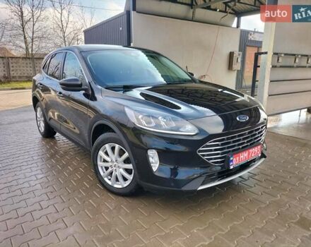 Черный Форд Куга, объемом двигателя 1.5 л и пробегом 226 тыс. км за 19800 $, фото 10 на Automoto.ua