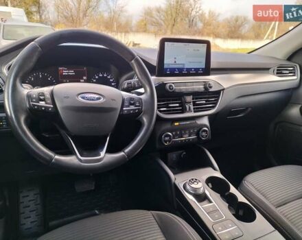 Черный Форд Куга, объемом двигателя 1.5 л и пробегом 226 тыс. км за 19800 $, фото 21 на Automoto.ua
