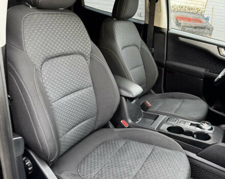 Черный Форд Куга, объемом двигателя 2.5 л и пробегом 175 тыс. км за 23750 $, фото 36 на Automoto.ua