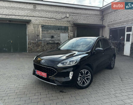 Черный Форд Куга, объемом двигателя 2.5 л и пробегом 175 тыс. км за 23750 $, фото 2 на Automoto.ua