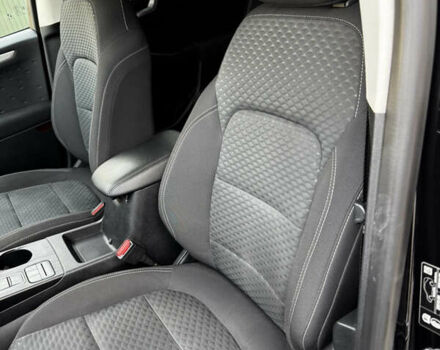 Черный Форд Куга, объемом двигателя 2.5 л и пробегом 175 тыс. км за 23750 $, фото 21 на Automoto.ua