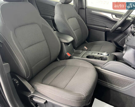 Черный Форд Куга, объемом двигателя 1.5 л и пробегом 191 тыс. км за 21950 $, фото 8 на Automoto.ua