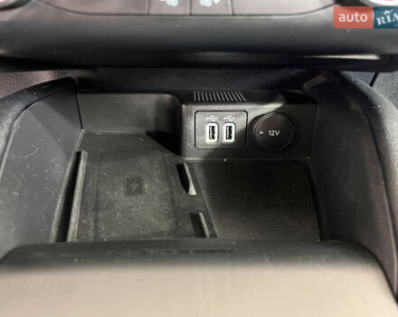 Черный Форд Куга, объемом двигателя 1.5 л и пробегом 191 тыс. км за 21950 $, фото 24 на Automoto.ua