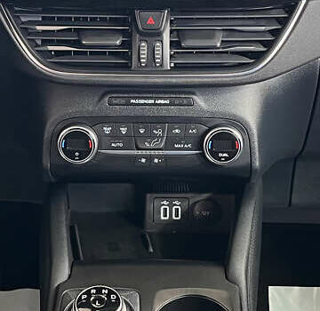 Черный Форд Куга, объемом двигателя 1.5 л и пробегом 191 тыс. км за 21950 $, фото 21 на Automoto.ua