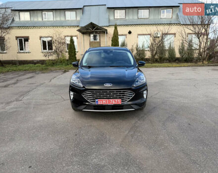 Черный Форд Куга, объемом двигателя 1.5 л и пробегом 180 тыс. км за 20500 $, фото 2 на Automoto.ua