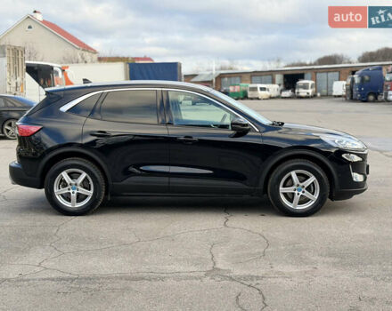 Черный Форд Куга, объемом двигателя 1.5 л и пробегом 180 тыс. км за 20500 $, фото 7 на Automoto.ua