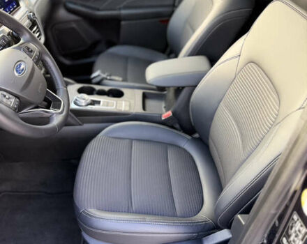 Черный Форд Куга, объемом двигателя 1.5 л и пробегом 180 тыс. км за 20500 $, фото 35 на Automoto.ua