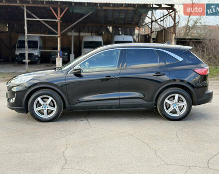 Черный Форд Куга, объемом двигателя 1.5 л и пробегом 180 тыс. км за 20500 $, фото 6 на Automoto.ua