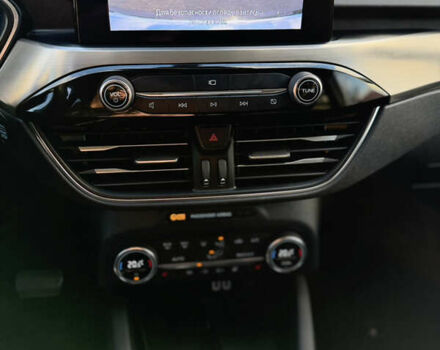 Черный Форд Куга, объемом двигателя 1.5 л и пробегом 180 тыс. км за 20500 $, фото 27 на Automoto.ua