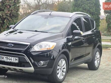 Черный Форд Куга, объемом двигателя 2 л и пробегом 329 тыс. км за 10200 $, фото 1 на Automoto.ua