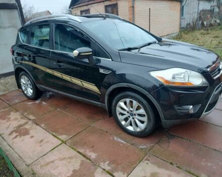 Черный Форд Куга, объемом двигателя 2 л и пробегом 300 тыс. км за 6500 $, фото 1 на Automoto.ua