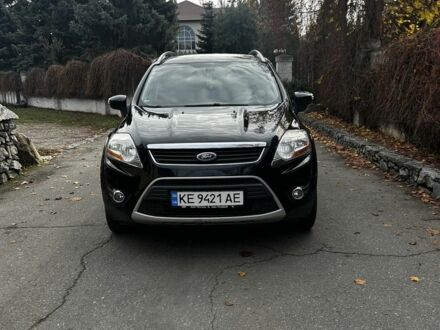 Черный Форд Куга, объемом двигателя 2 л и пробегом 250 тыс. км за 9850 $, фото 1 на Automoto.ua