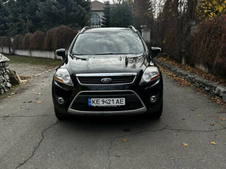 Черный Форд Куга, объемом двигателя 2 л и пробегом 255 тыс. км за 9300 $, фото 1 на Automoto.ua