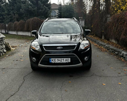 Черный Форд Куга, объемом двигателя 2 л и пробегом 255 тыс. км за 9300 $, фото 1 на Automoto.ua