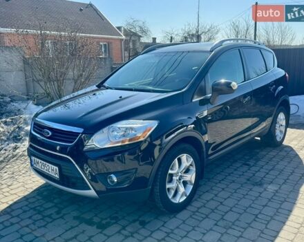 Черный Форд Куга, объемом двигателя 2 л и пробегом 141 тыс. км за 8750 $, фото 1 на Automoto.ua